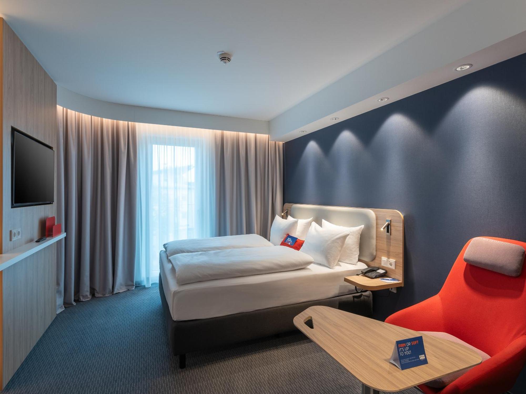 Holiday Inn Express Heilbronn By Ihg Exterior foto