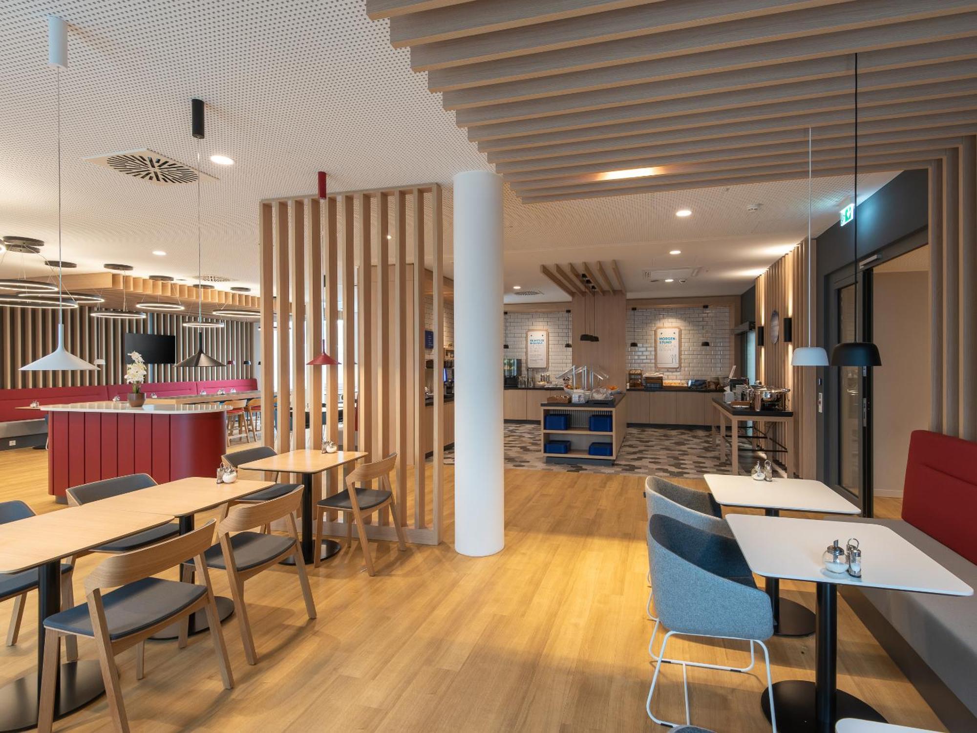 Holiday Inn Express Heilbronn By Ihg Exterior foto