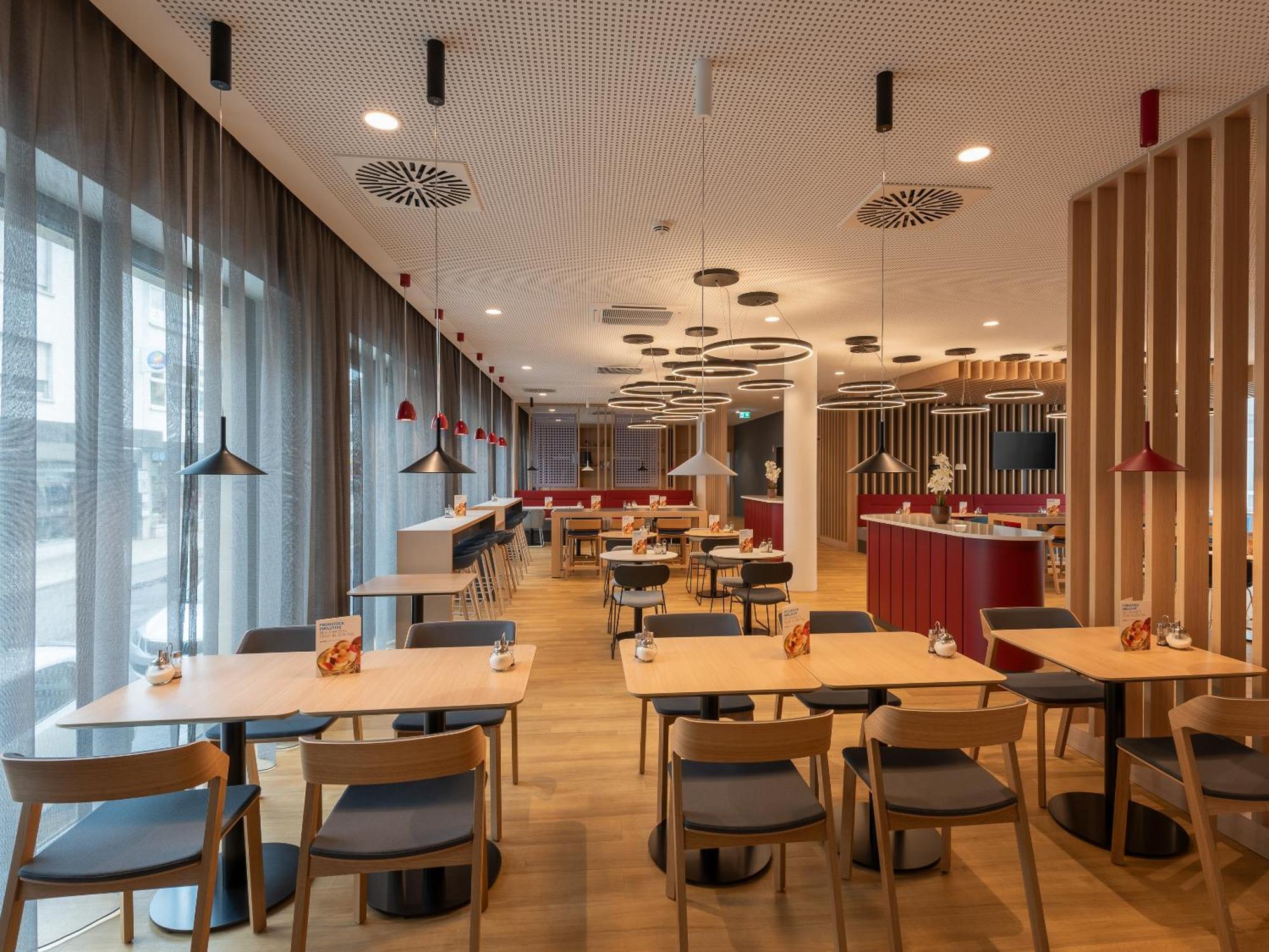 Holiday Inn Express Heilbronn By Ihg Exterior foto
